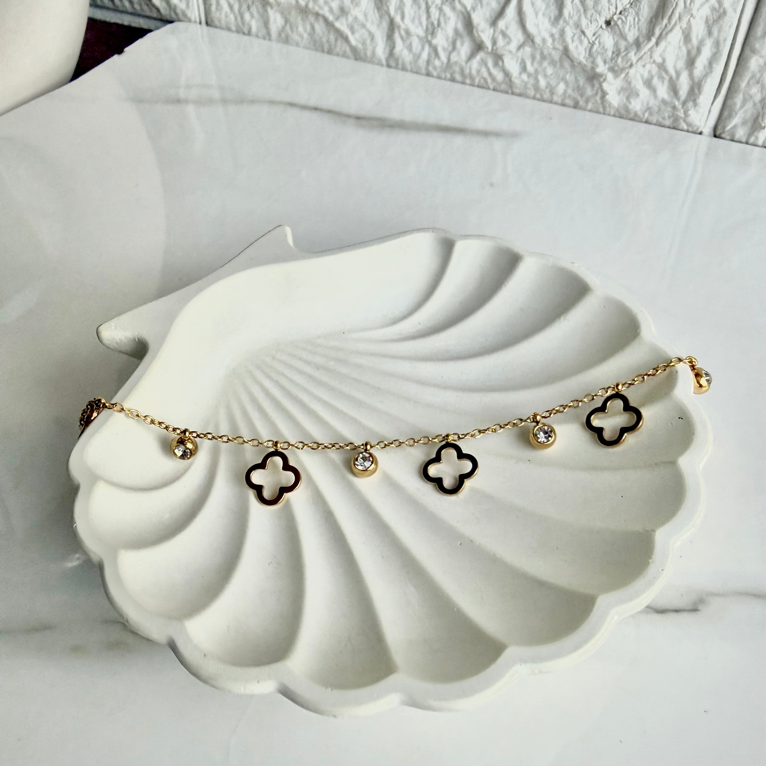 Clover Necklace