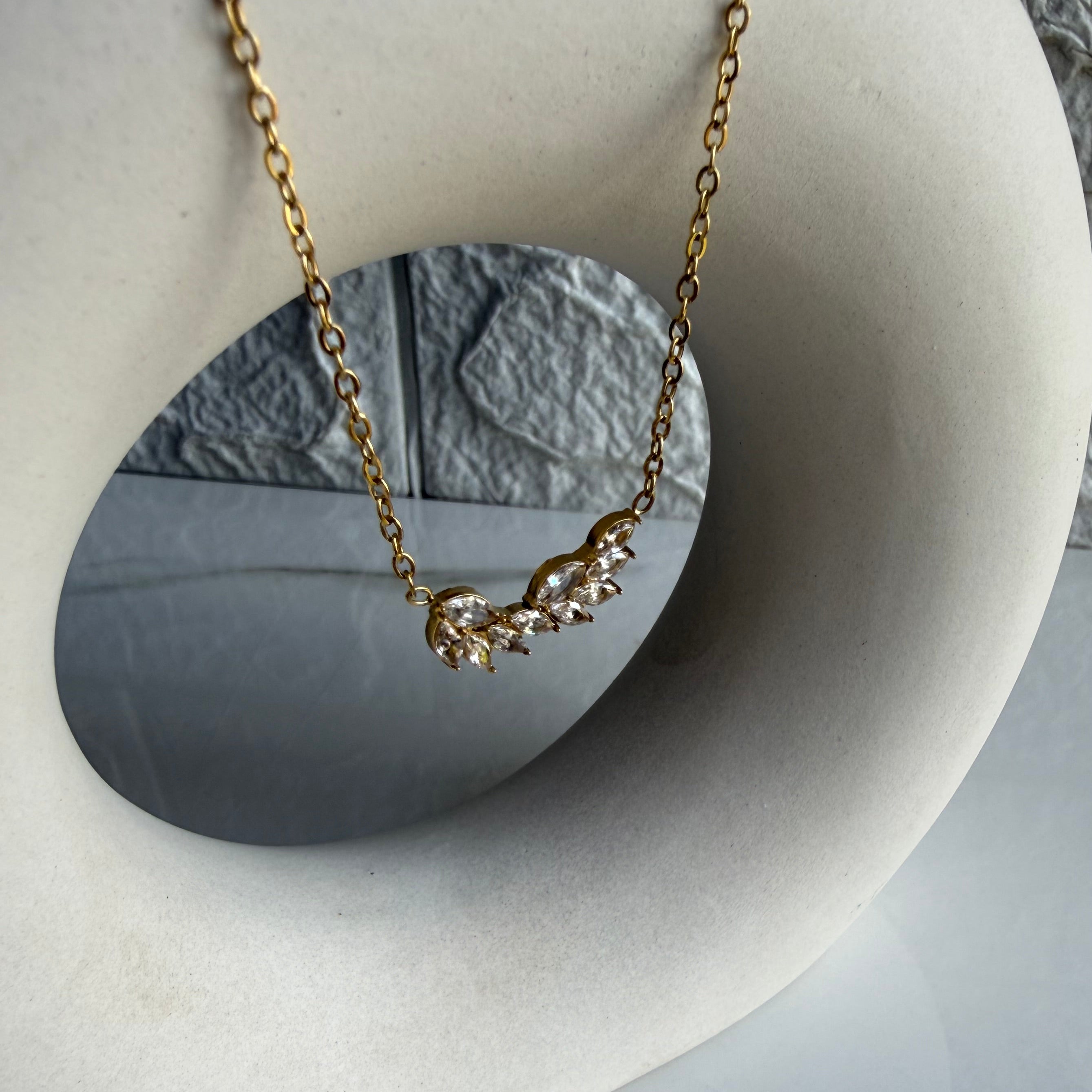 Daphne Necklace